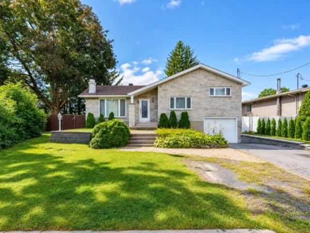 House for rent in Duvernay, Quebec
