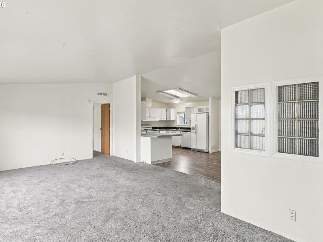 House for sale in Springbrook Estates, Newberg