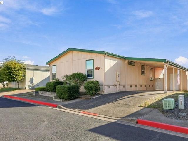 House for sale in Oregonia