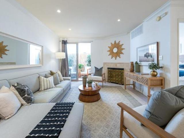 Condo for sale in Canoga Park, California