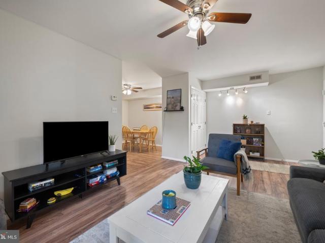 Condo for sale in Hampstead Condo for sale in Hampstead