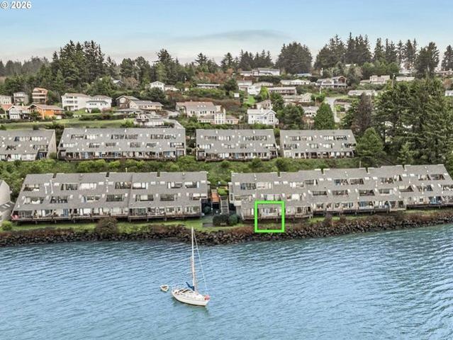 Condo for sale in Newport, Lincoln County