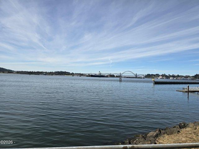 Condo for sale in Newport, Lincoln County