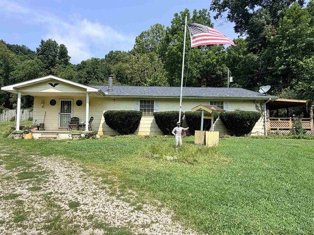 House for sale in Salt Rock, West Virginia