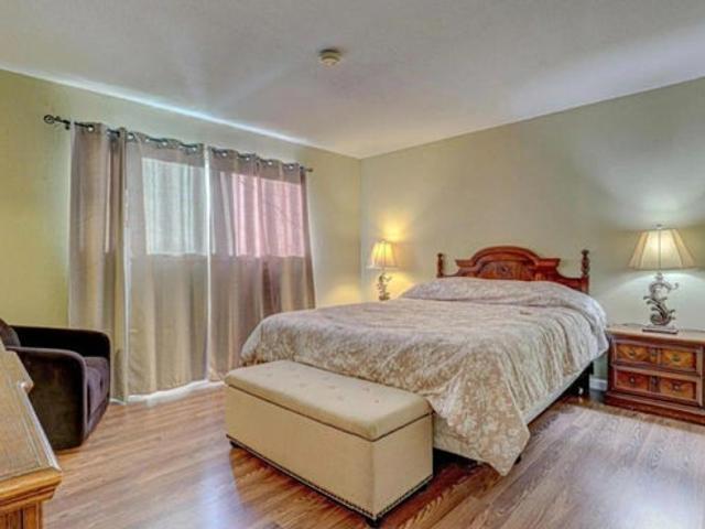 Room for rent in Skyline, La Presa