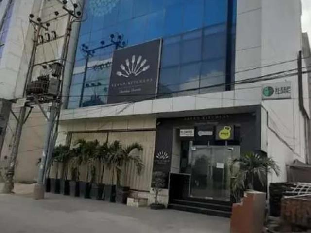 Commercial for sale in شاہ رسول, کراچی ڈویژن