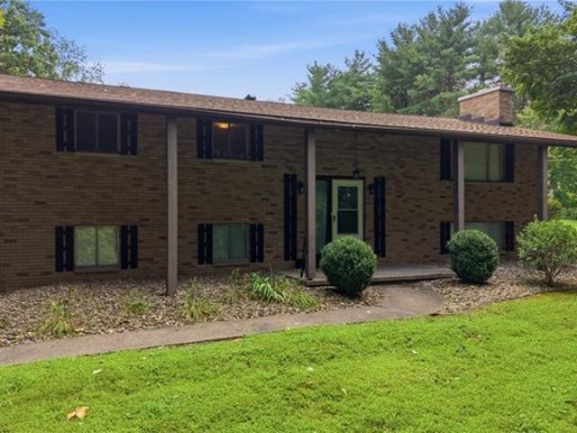 House for sale in Belpre, Ohio