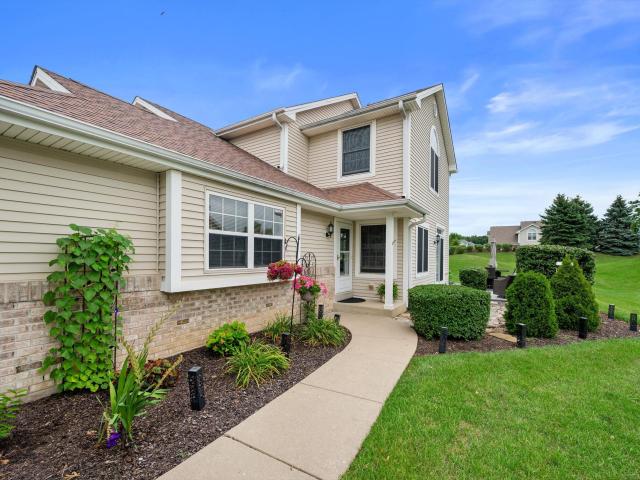 Condo for sale in Pleasant Prairie, Kenosha County