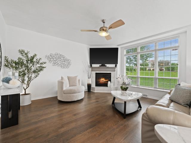 Condo for sale in Pleasant Prairie, Kenosha County