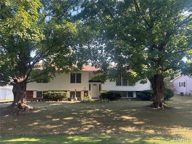 House for sale in Vandalia, Missouri