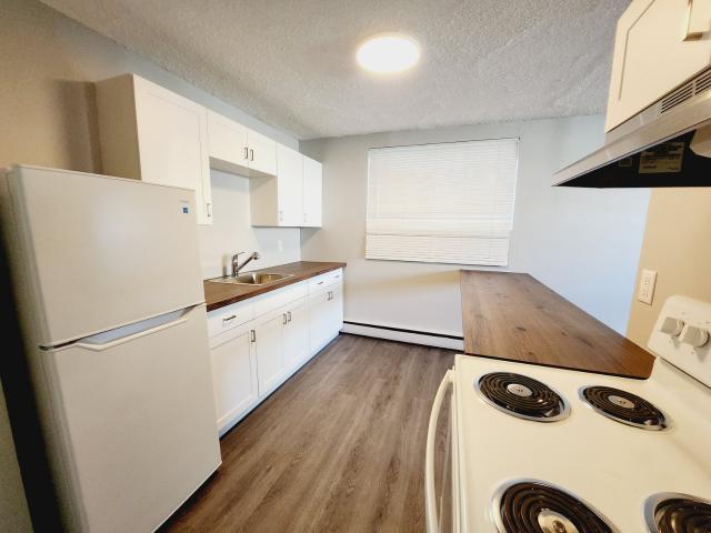 Apartment for rent in Wedgewood, Alberta