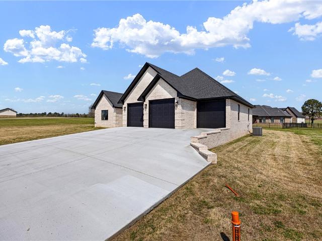 House for sale in Ark