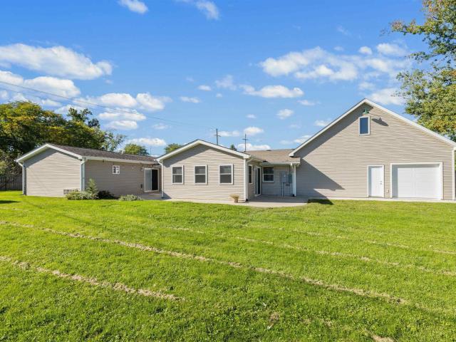 House for sale in Leo-Cedarville, Allen County