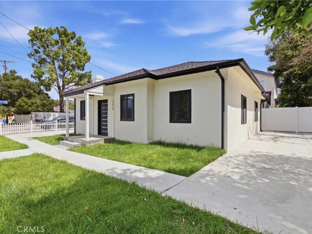 House for sale in Canoga Park, California