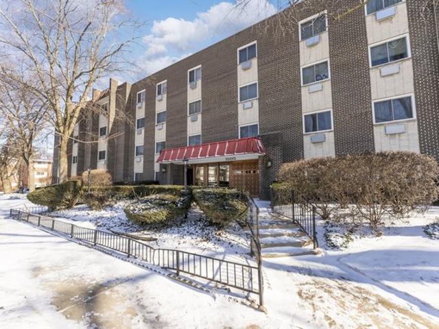 Condo for sale in Skokie, Illinois
