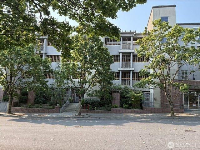 Condo for sale in Bellevue, Washington