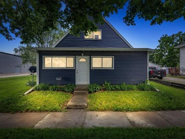 House for sale in Linn, Iowa