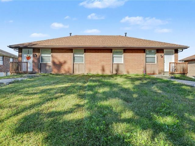 House for sale in Blue Springs Manor South, Blue Springs