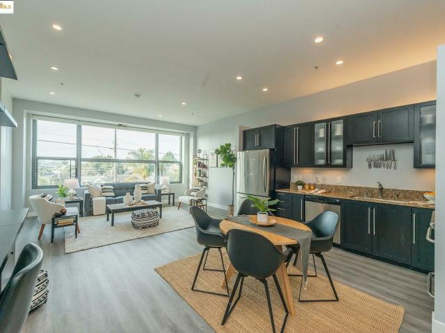 Condo for sale in Emeryville