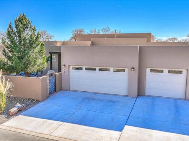 House for sale in Bernalillo, New Mexico
