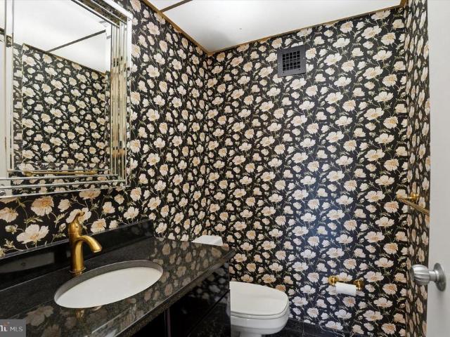 Condo for sale in Philadelphia, Pennsylvania