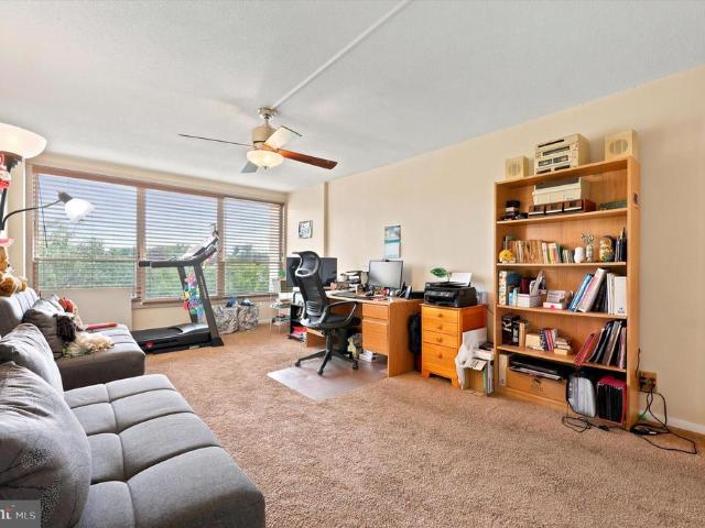 Condo for sale in Philadelphia, Pennsylvania