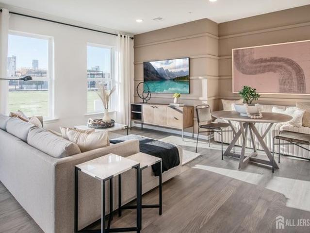 Condo for sale in East Brunswick, New Jersey