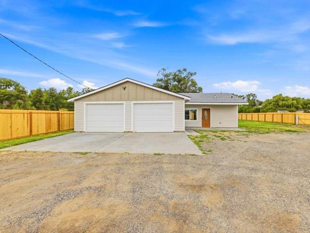 House for sale in Benton City, Washington