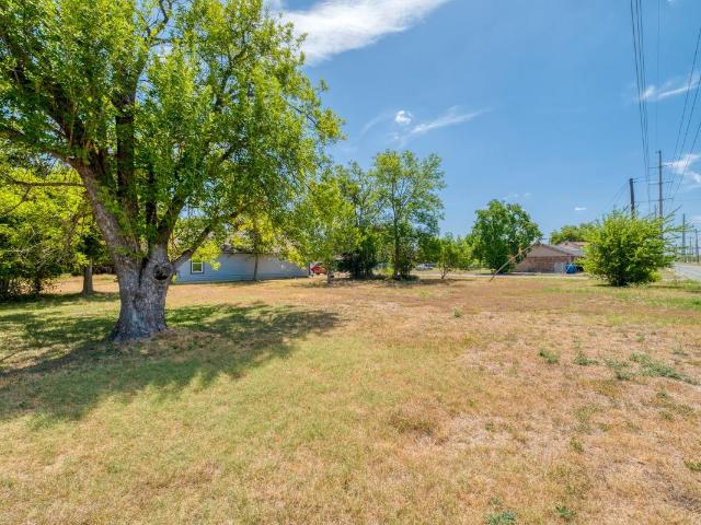 Land for sale in Lockhart, Texas