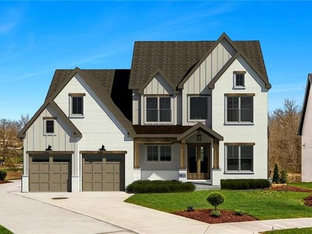House for sale in Oakmont, Pennsylvania