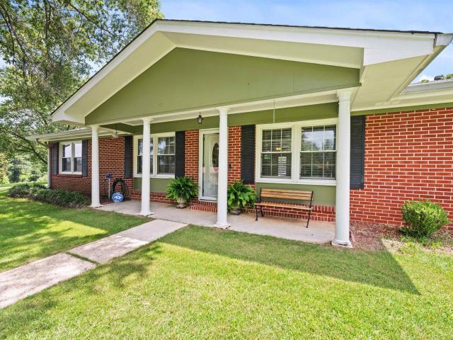 House for sale in Alpine, Alabama