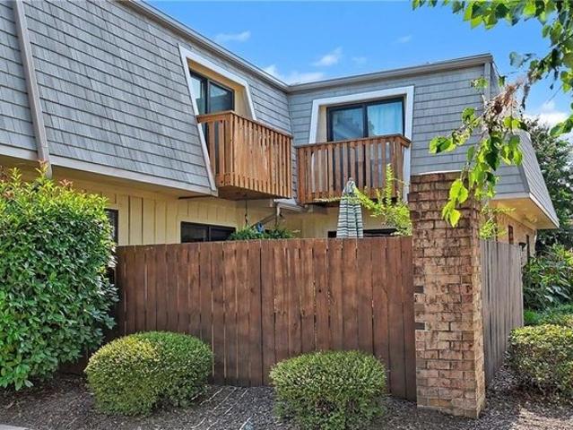 Condo for sale in Virginia