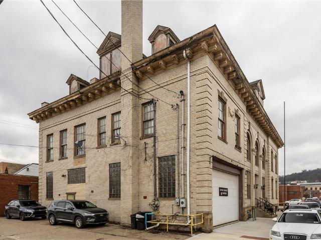 Commercial for sale in Ambridge