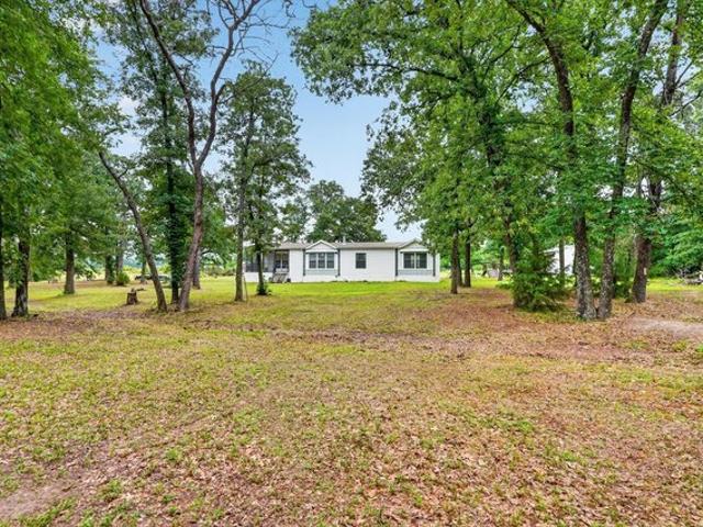 House for sale in Kemp, Texas