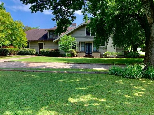 House for sale in Clarksville, Texas