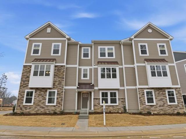 Townhouse for sale in Virginia