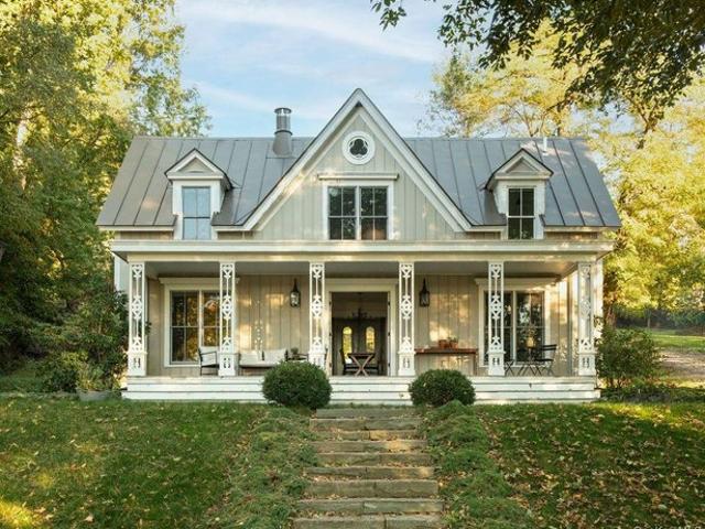 House for sale in Town of Stuyvesant, Columbia County