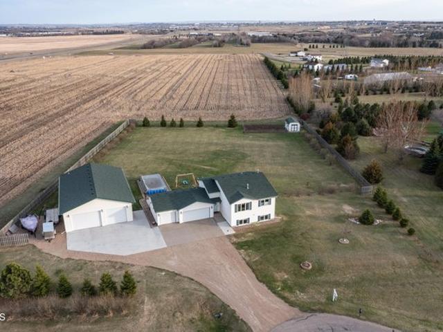 House for sale in Bismarck, North Dakota