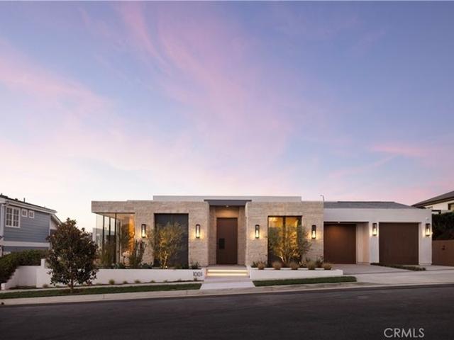 House for sale in Corona Del Mar, California