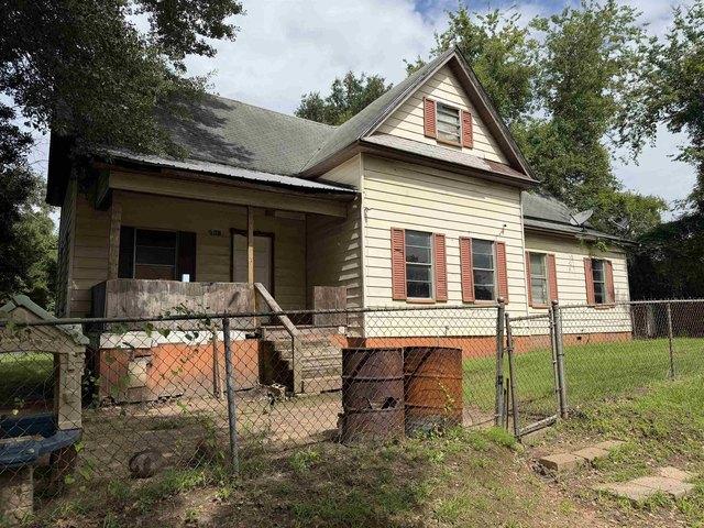 House for sale in Harrison, Texas