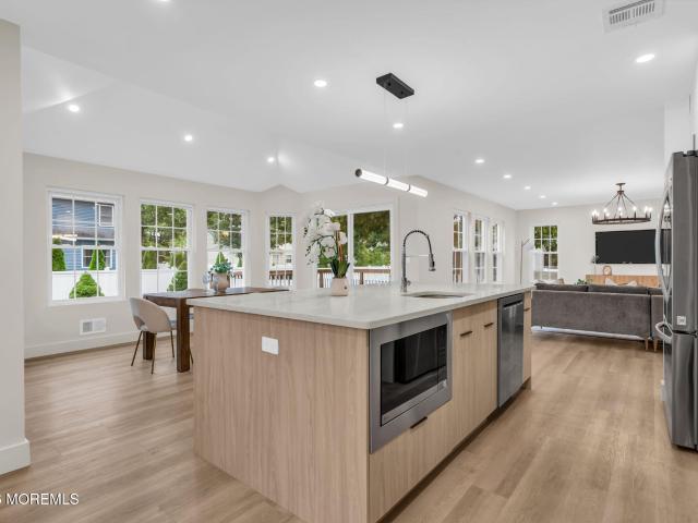 House for sale in Manahawkin, New Jersey
