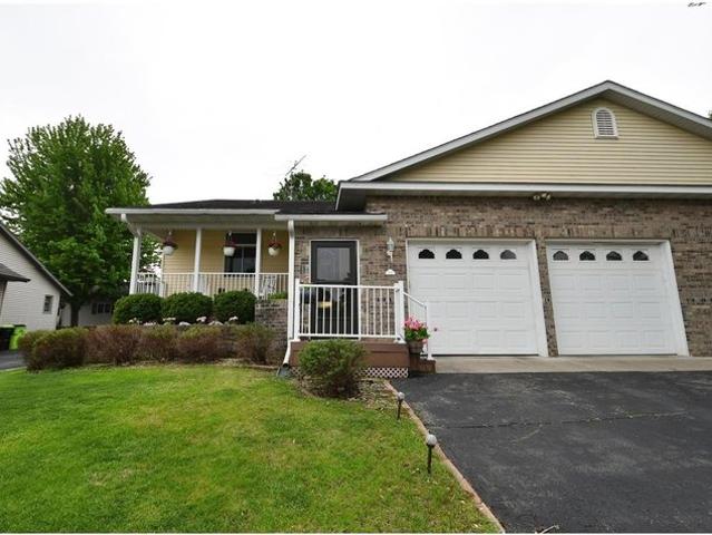 Townhouse for sale in Zumbrota, Minnesota