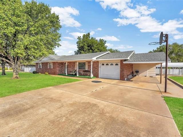House for sale in Hobart, Oklahoma