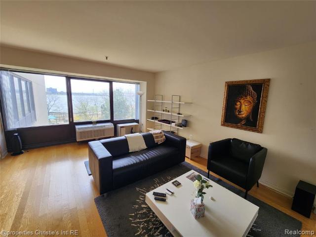 Condo for sale in Detroit, Wayne County