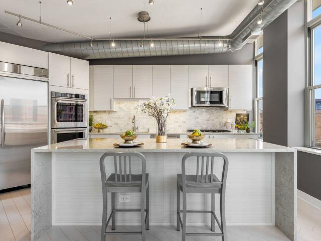Condo for sale in Chicago Park, Illinois