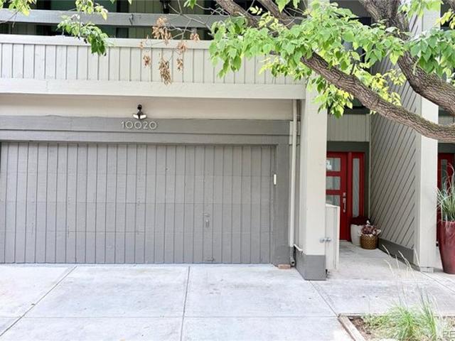 Townhouse for sale in Arapahoe, Colorado