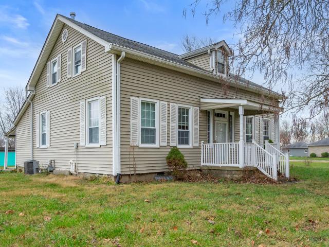 House for sale in Hope, Indiana