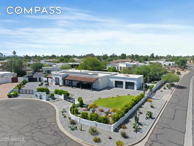 House for sale in Paradise Valley