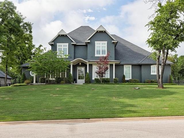 House for sale in Jones, Oklahoma