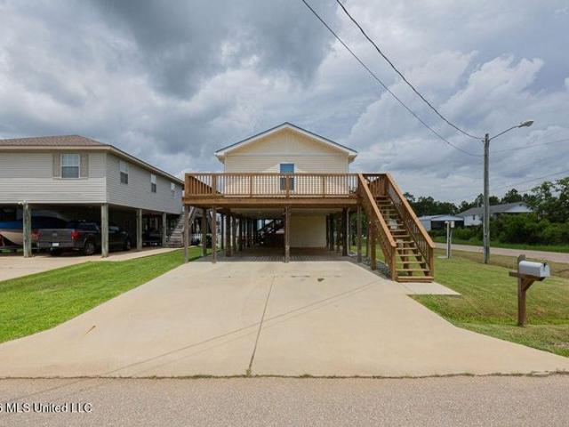 House for sale in Bay Saint Louis, Mississippi